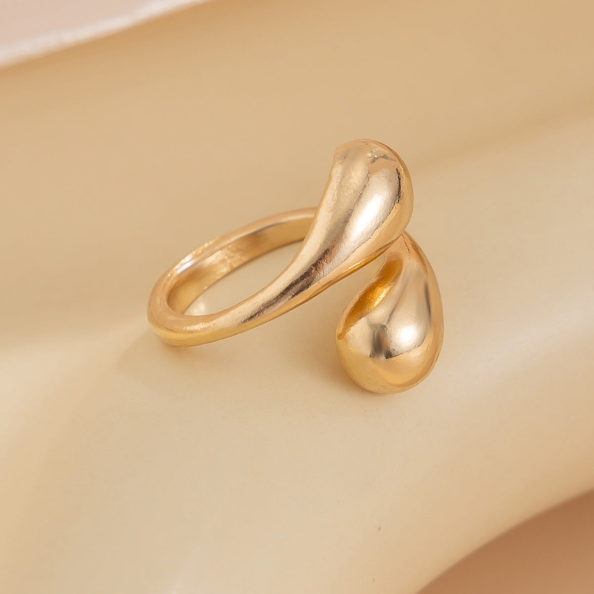 Fashionable photosensitive surface double droplet alloy ring
